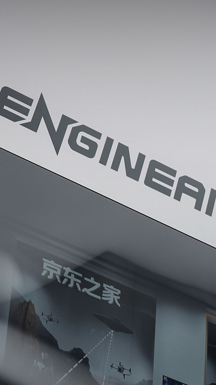 The World's First Retail Store with Cyber Staff